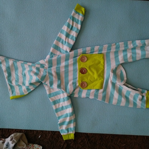Cute stripped one peice - Picture 2 of 2